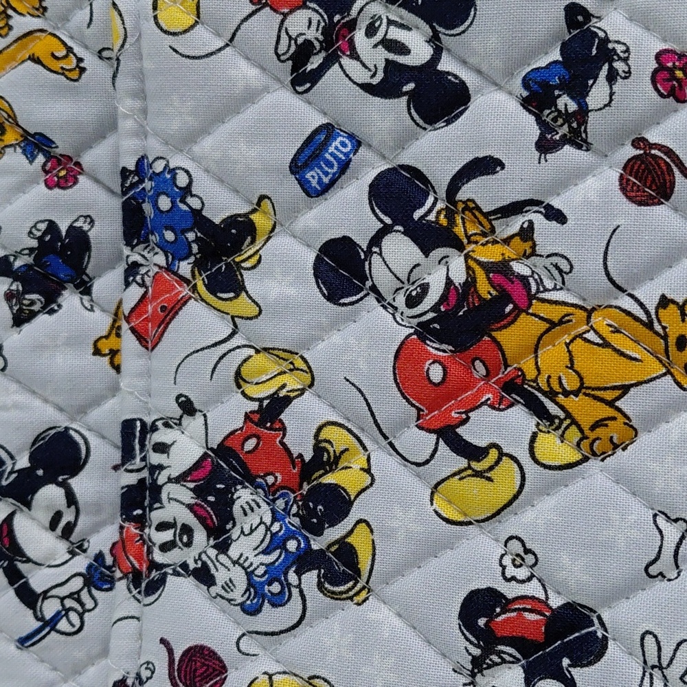 Vera Bradley Disney Mickey Mouse Family Fun Crossbody Bag - Picture 7 of 12